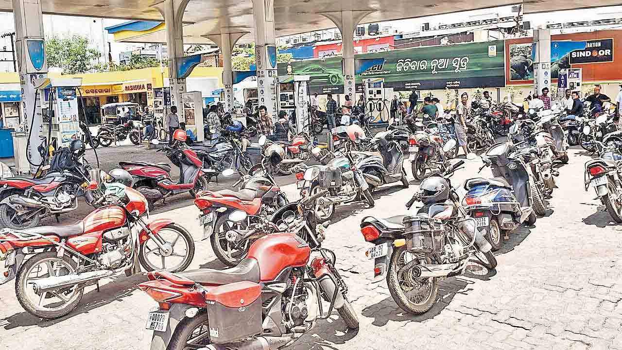 మళ్లీ పెట్రో వాత?