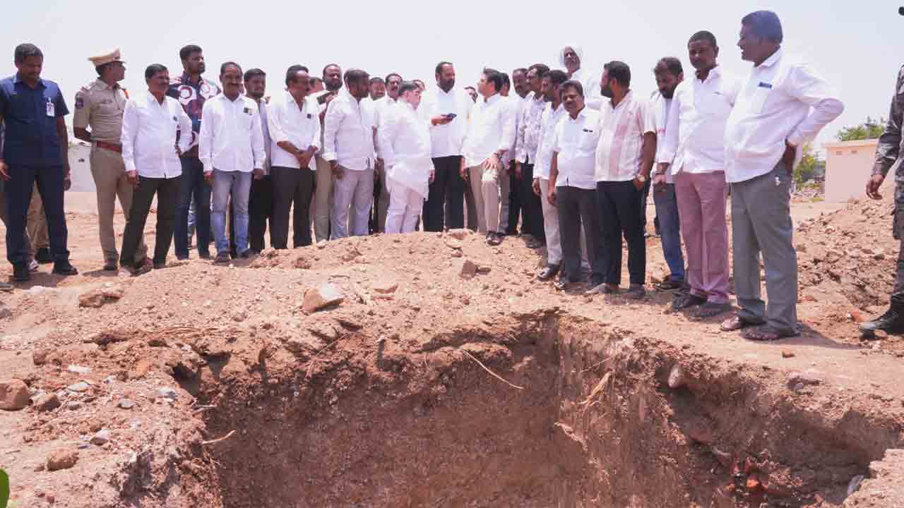 Ponnam Prabhakar | ప్రజల అవసరాలకు అనుగుణంగా కొత్త ఆర్టీసీ బస్సుల కొనుగోలు  : మంత్రి పొన్నం ప్రభాకర్