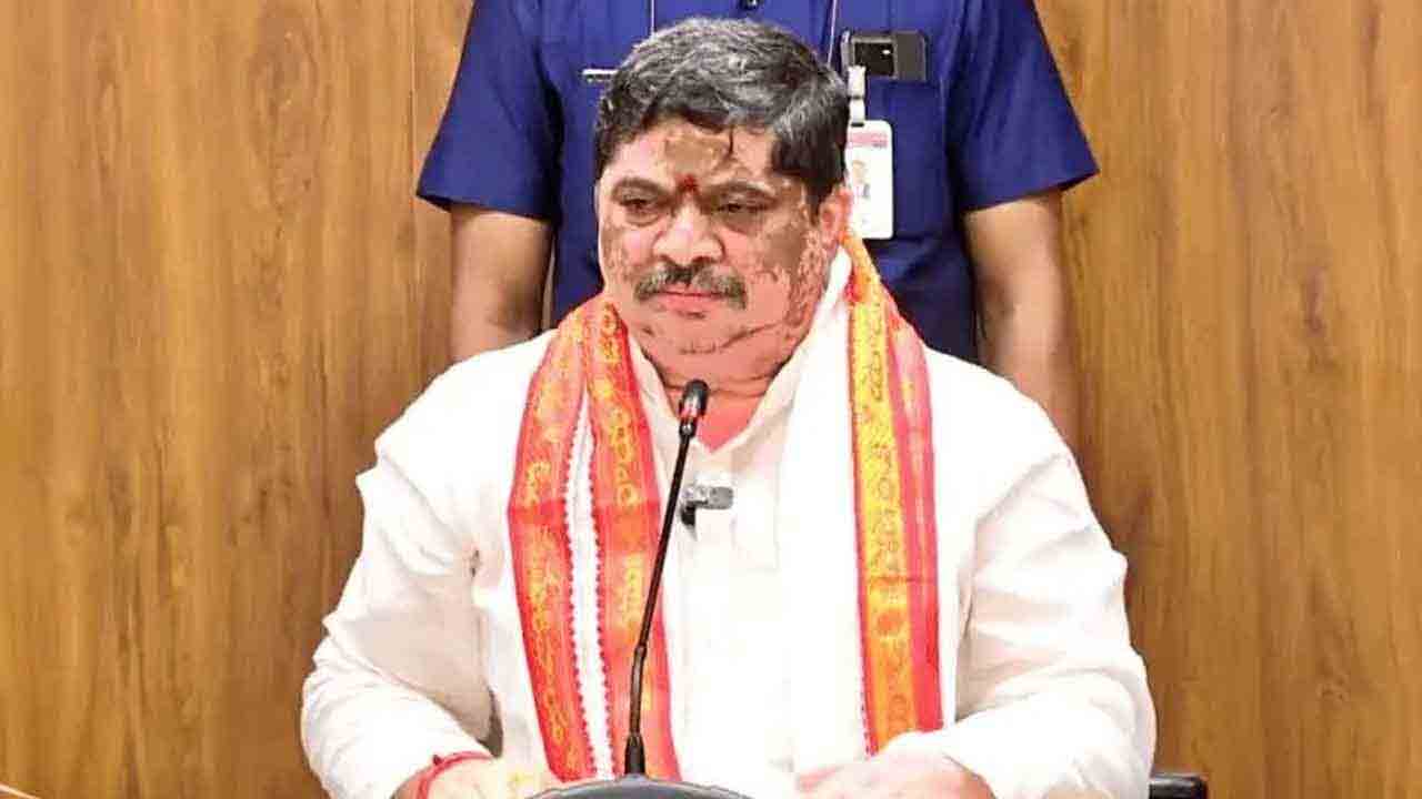 ప్రమాద ప్రాంతాల్లో హెచ్చరిక బోర్డులు పెట్టండి.. అధికారులకు మంత్రి పొన్నం ప్రభాకర్‌ ఆదేశాలు
