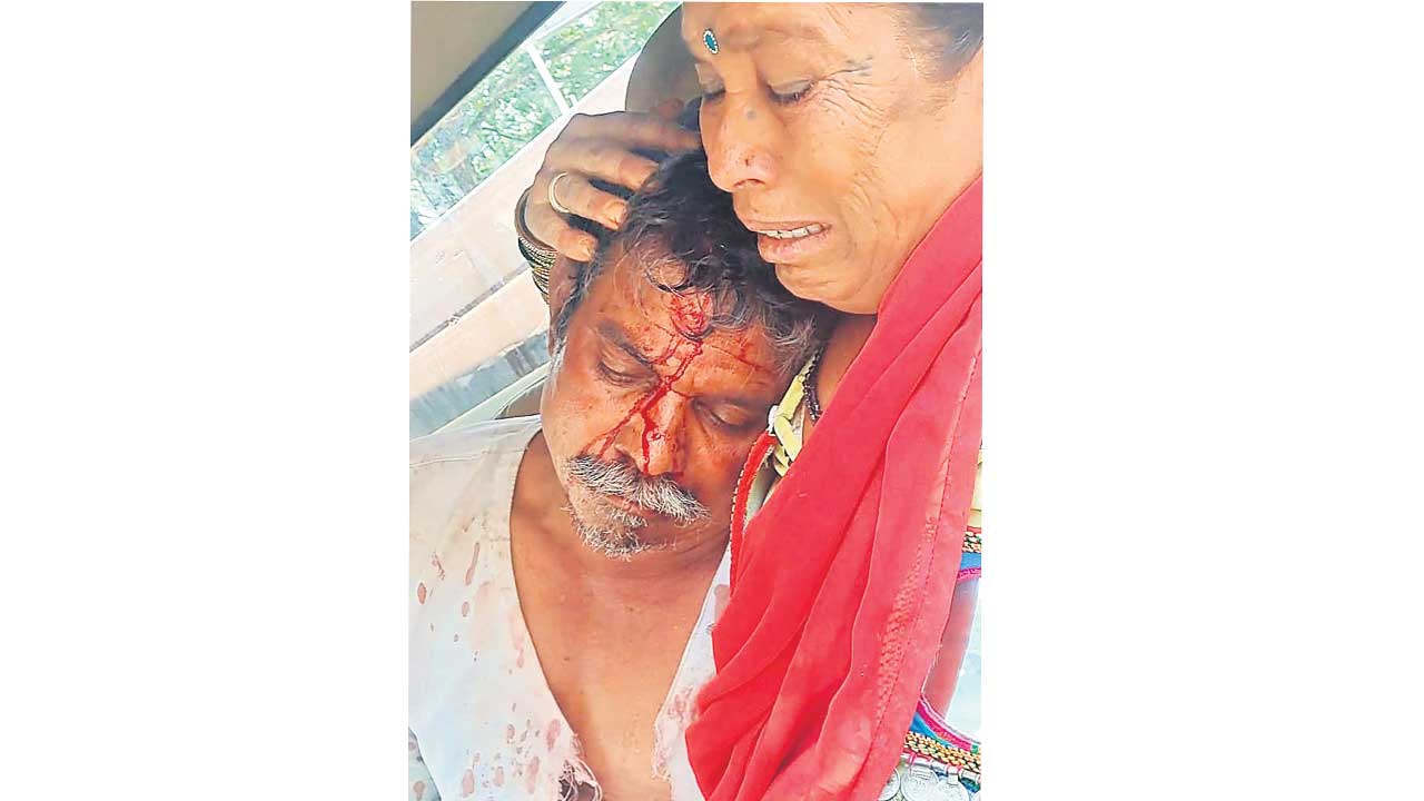 కాంగ్రెస్‌ నాయకుల అరాచకం
