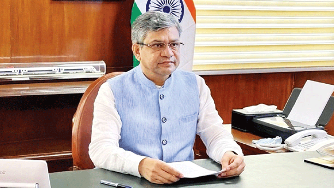 Railway Minister | కాజీపేటలో త్వరలో ఇంటర్‌ సిటీ రైళ్ల తయారీ ప్రారంభం : రైల్వే మంత్రి