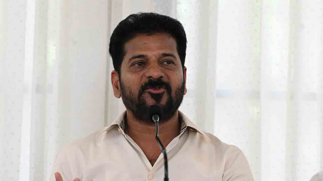 శిశు మరణాల రేటు తగ్గుదల ఇలా.. జీపీ సిబ్బందికి ఒకటో తారీఖునే జీతాలు