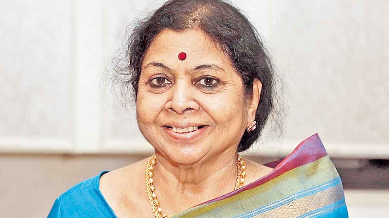 సాహితీవేత్త శారదా అశోకవర్ధన్‌ కన్నుమూత