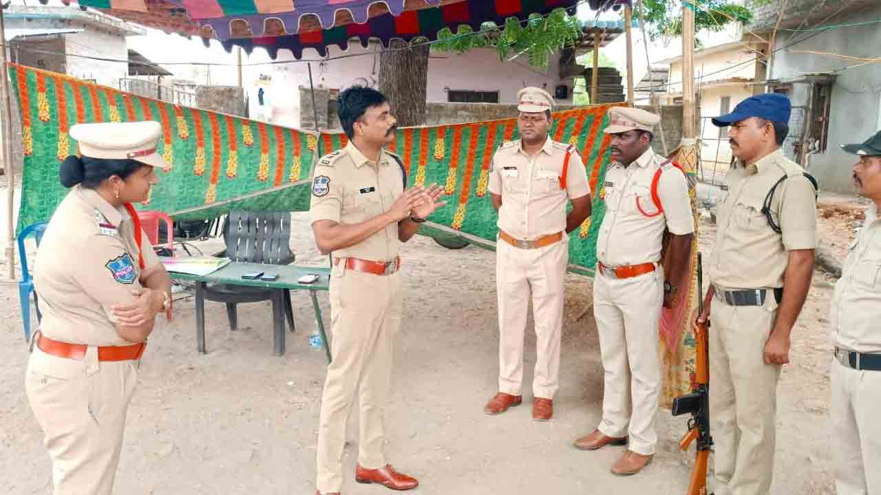 గోవులను అక్రమంగా తరలిస్తే కేసులు