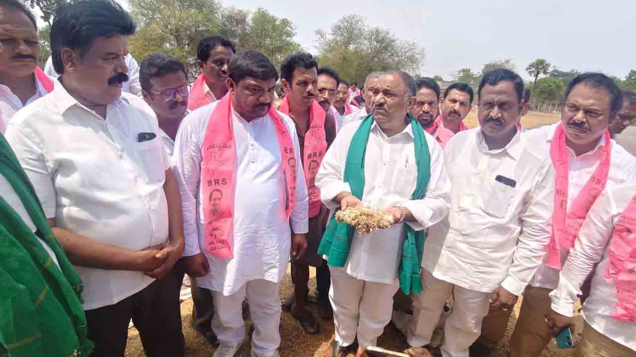 రైతు కేంద్రాలను.. రాజకీయ కేంద్రాలుగా మార్చారు