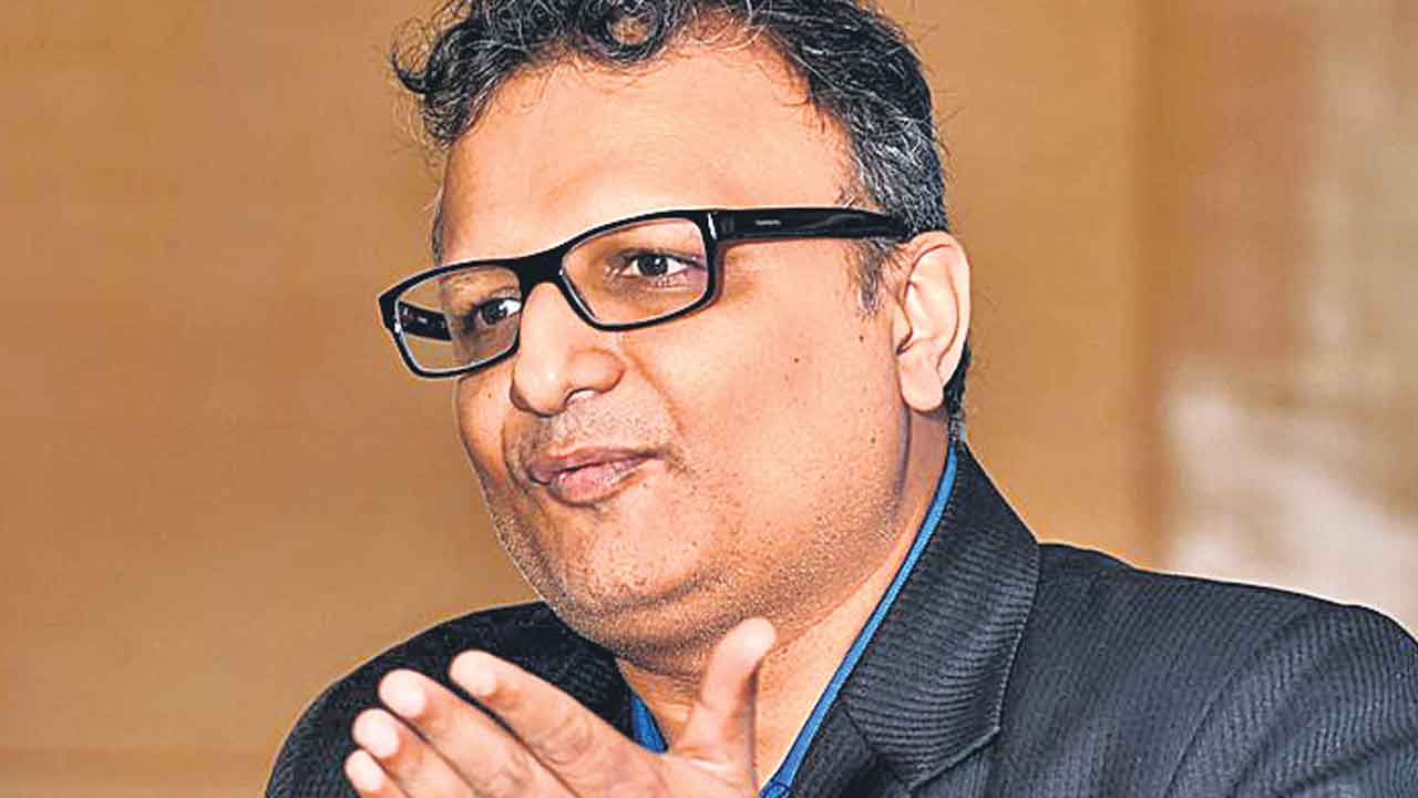కేంద్ర సెన్సార్‌ బోర్డ్‌ చైర్మన్‌గా శశిశేఖర్‌ వెంపటి