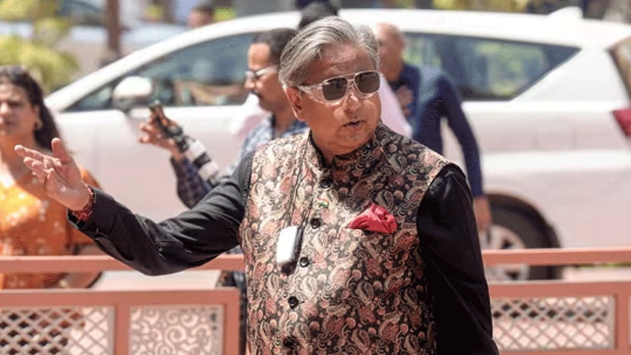 Shashi Tharoor | ఎస్‌ఐఆర్‌ వల్లే బెంగాల్‌లో బీజేపీ గెలుపు.. కేరళలో మేం కూడా.. : శశిథరూర్‌