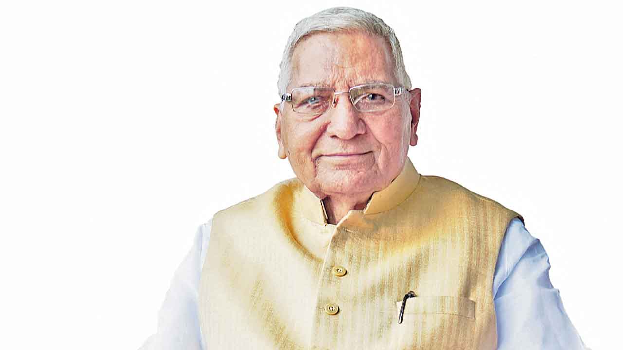 ‘డాలర్‌’ ఫౌండర్‌ దీన్‌దయాల్‌ గుప్తా మృతి