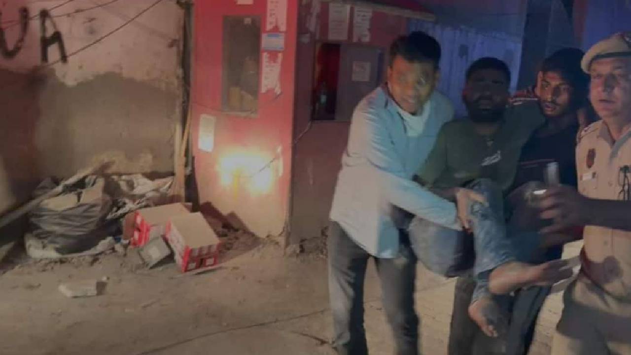 South Delhi | ఢిల్లీలో భారీ వర్షం.. కూలిన ఐదంతస్తుల బిల్డింగ్.. శిథిలాల కింద చిక్కుకున్న పలువురు