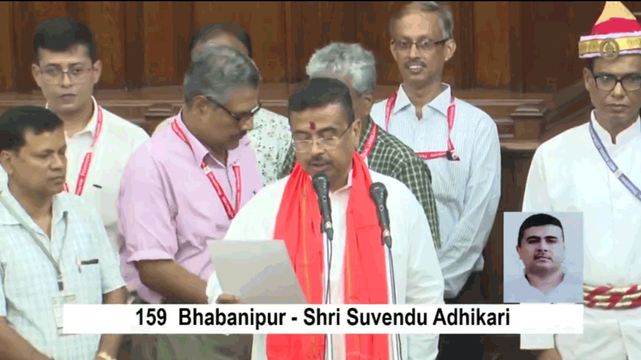 Suvendu Adhikari | ఎమ్మెల్యేగా ప్రమాణం చేసిన బెంగాల్‌ సీఎం సువేందు అధికారి.. Video