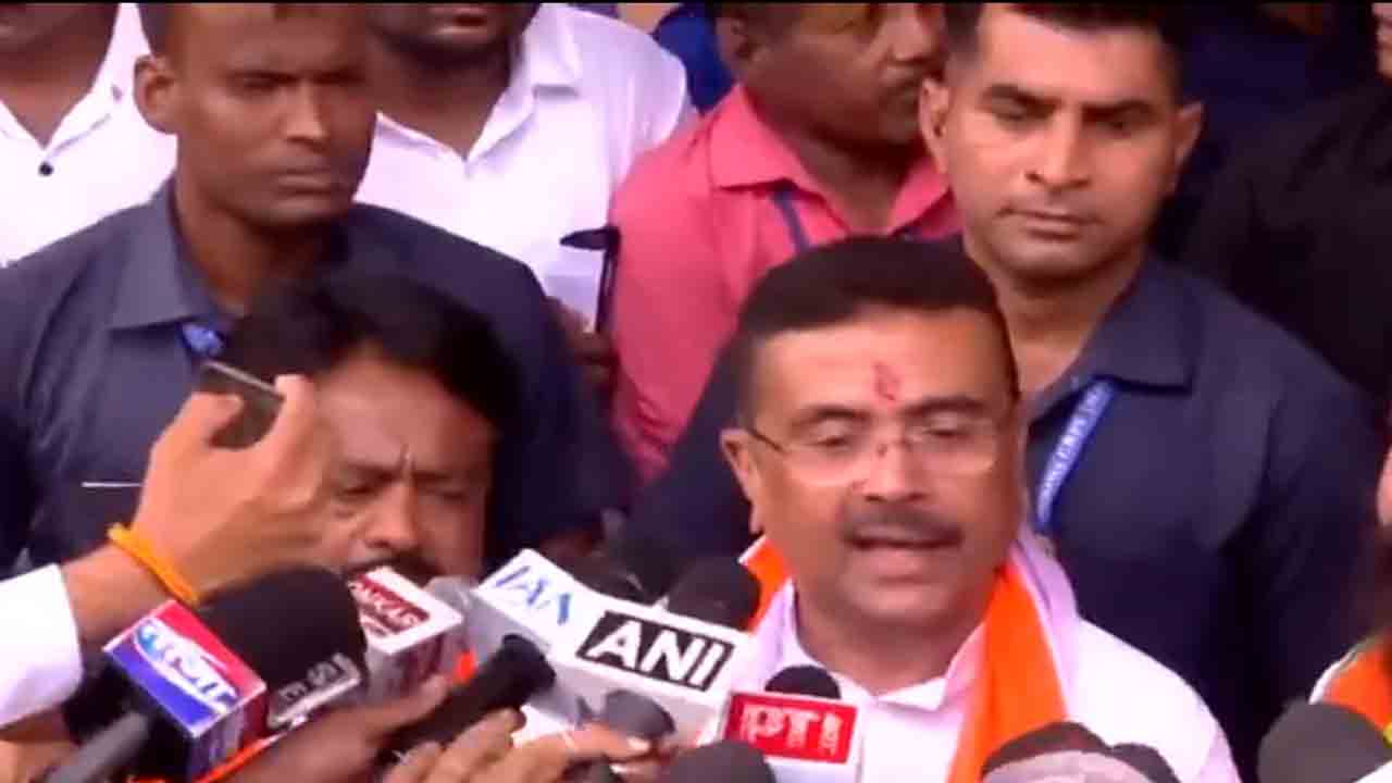 Suvendu Adhikari | నందిగ్రామ్‌ స్థానాన్ని వదులుకున్న బెంగాల్‌ సీఎం సువేందు   అధికారి