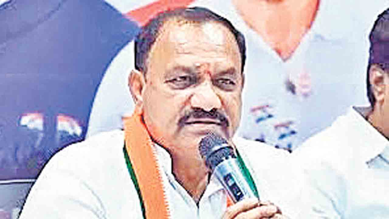 బీసీ బిడ్డ మీద ‘బిగ్‌’ కుట్ర!