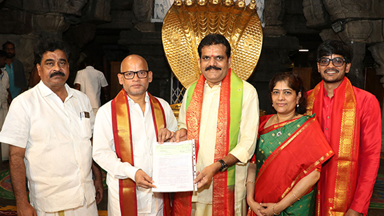 TTD | టీటీడీ వేంకటేశ్వర ప్రాణదాన ట్రస్టుకు రూ.15 లక్షలు విరాళం