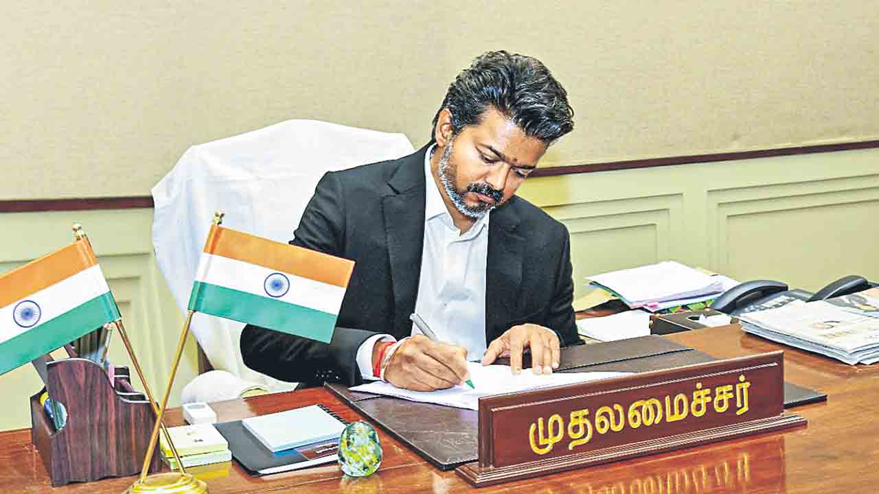 ఒకటే అధికార కేంద్రం.. అది నేనే