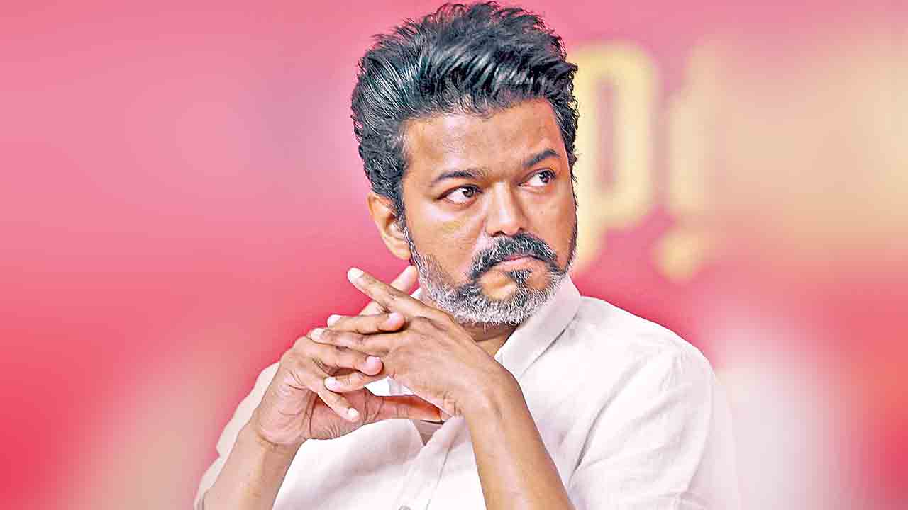 ఎడతెగని హైడ్రామా.. తమిళనాట తొలగని అనిశ్చితి