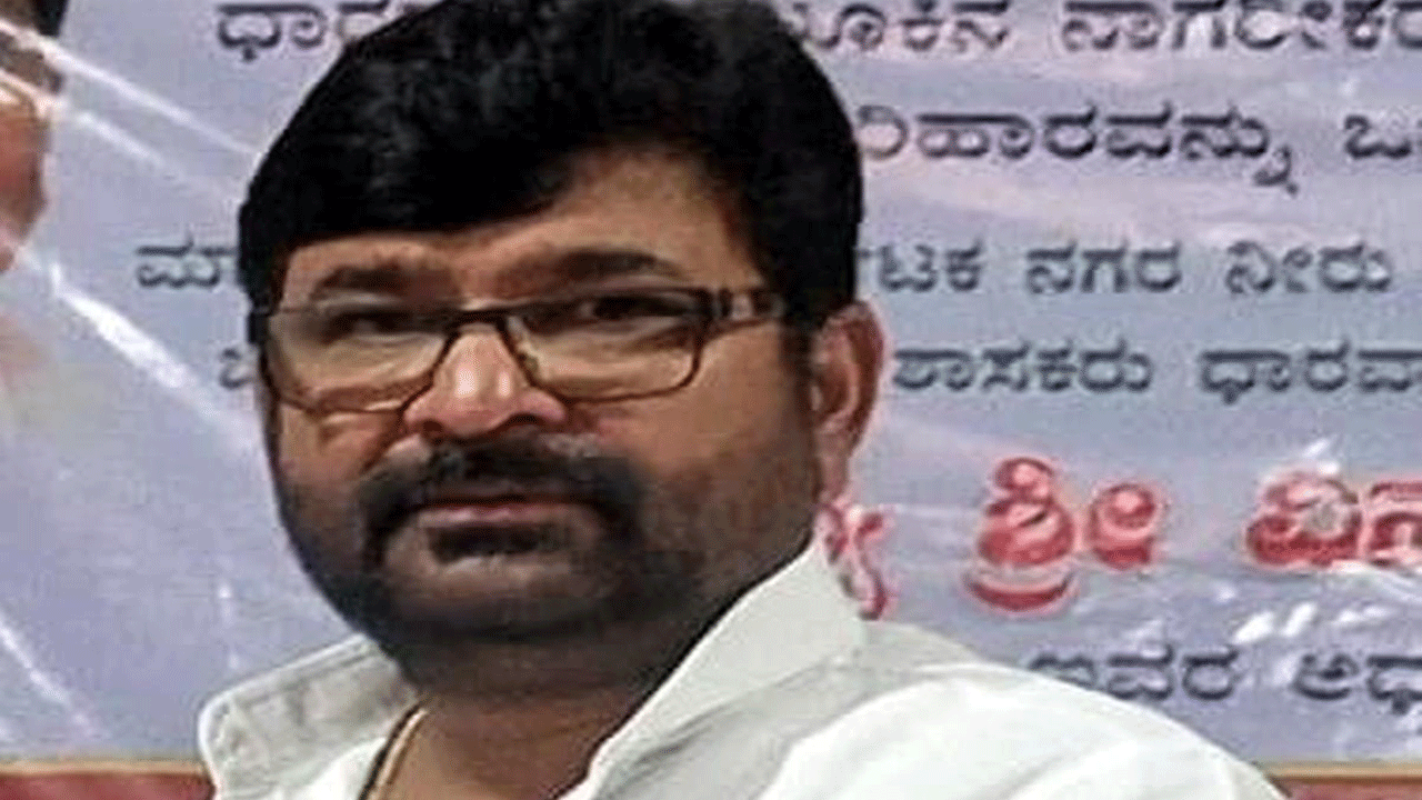 Vinay Kulkarni | హత్య కేసులో యావజ్జీవ శిక్ష.. ఎమ్మెల్యే వినయ్‌ కులకర్ణిపై అనర్హత వేటు..!