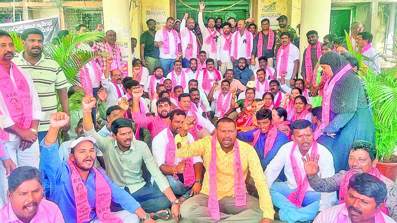 గ్రేటర్‌ అవినీతి పాలనపై ఉద్యమిస్తాం