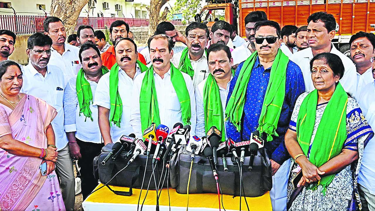 రైతు పక్షపాతి కేసీఆర్‌