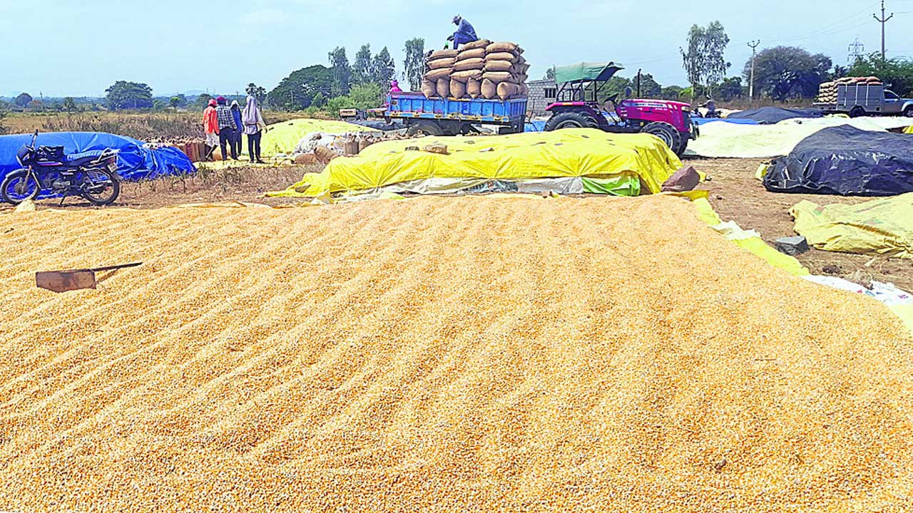 ఎన్నాళ్లీ నిరీక్షణ?