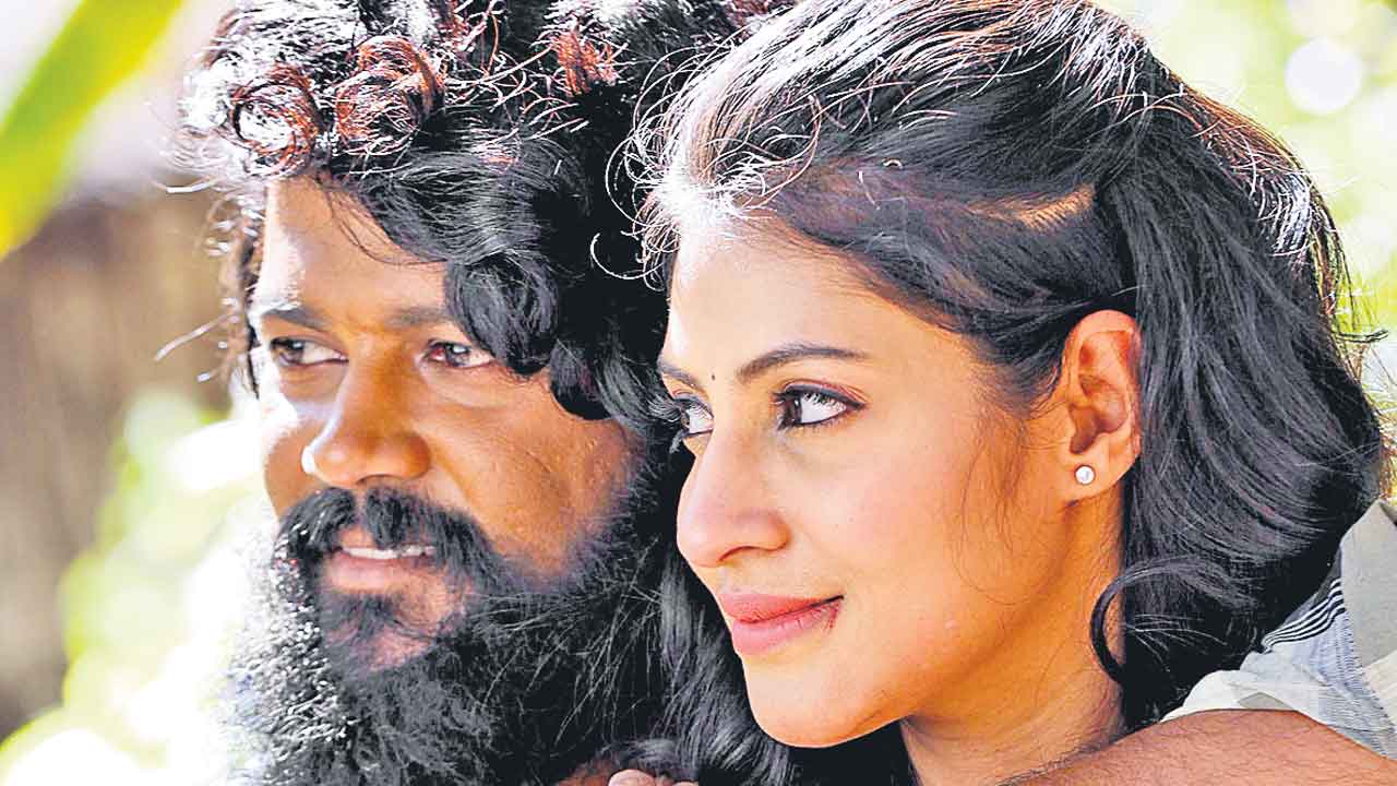తూర్పుకనుమల్లో ప్రేమకథ