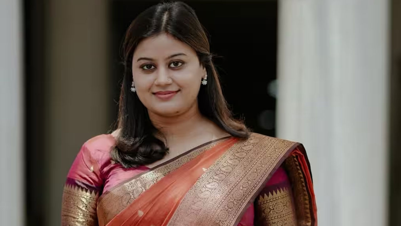 Ansiba Hassan | ‘జిహాదీ’ అని కామెంట్ చేశారంటూ నటి ఆరోపణలు.. మలయాళ ఇండస్ట్రీలో కొత్త వివాదం!
