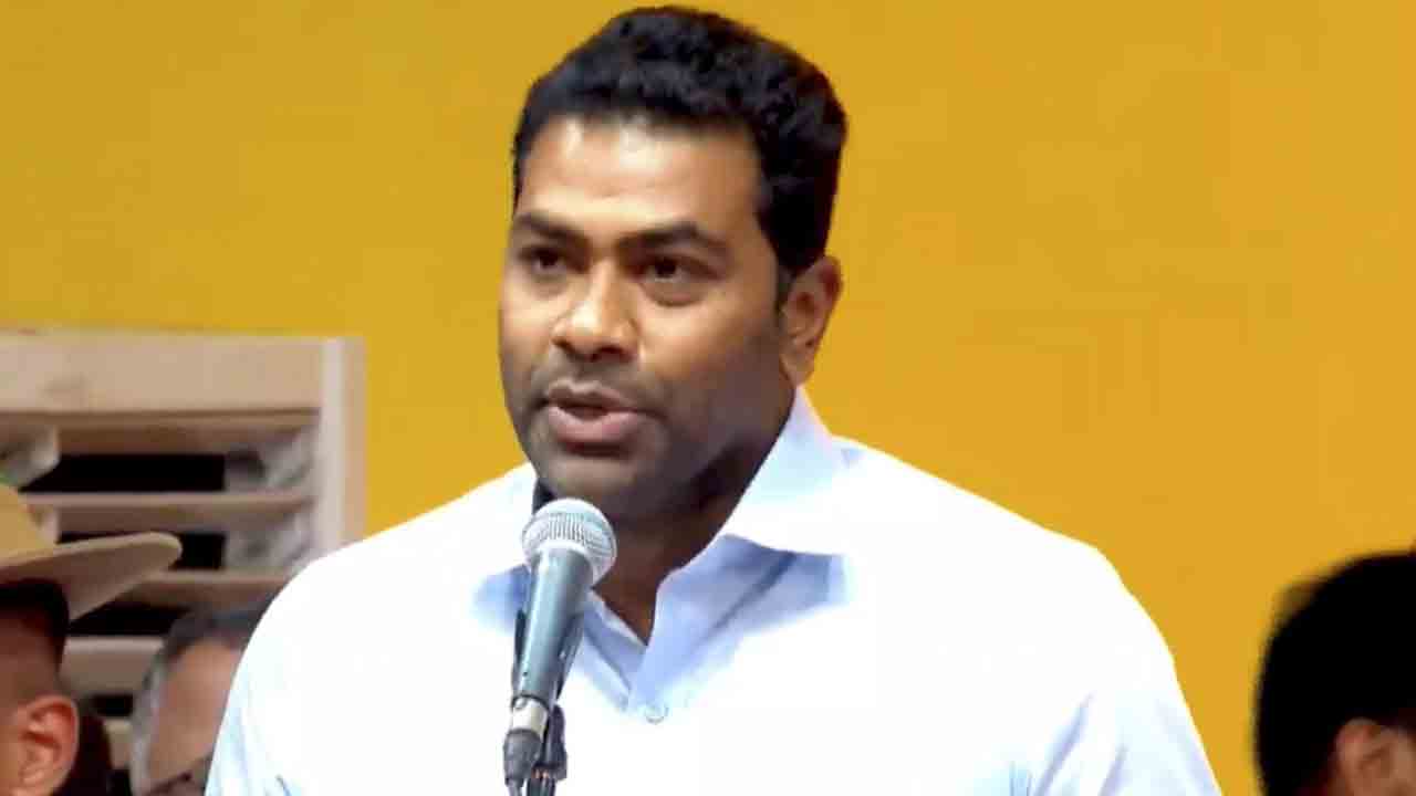 AIADMK | రెబెల్‌ ఎమ్మెల్యేలను మంత్రి వర్గంలో చేర్చుకోం : మంత్రి అధవ్ అర్జున