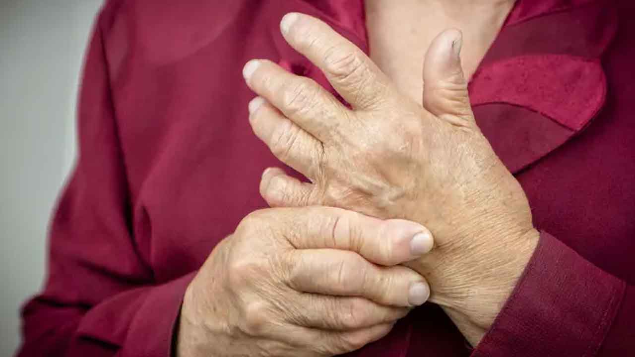 Joint Pains | కీళ్ల నొప్పుల‌కు అస‌లు కార‌ణాలేంటి.. ఎన్ని ర‌కాలుగా ఉంటాయి..?