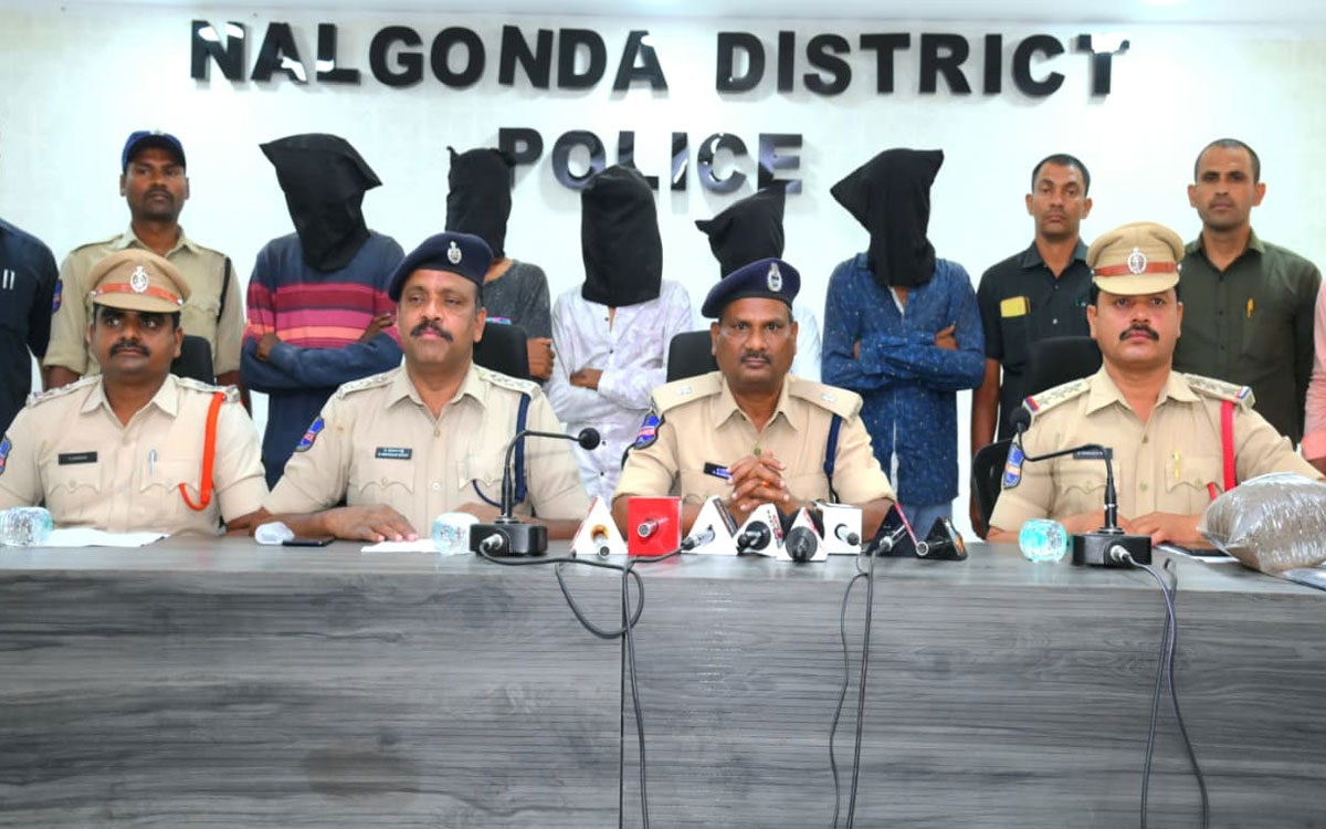 న‌ల్ల‌గొండ‌లో గంజాయి అమ్మకం ముఠా అరెస్ట్