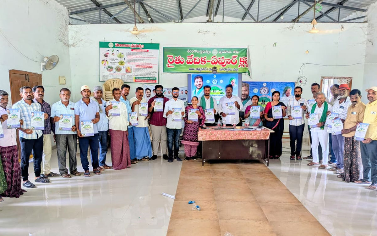 ‘పంట‌ల సాగులో నేల ఆరోగ్యం కాపాడుకోవ‌డం ముఖ్యం’
