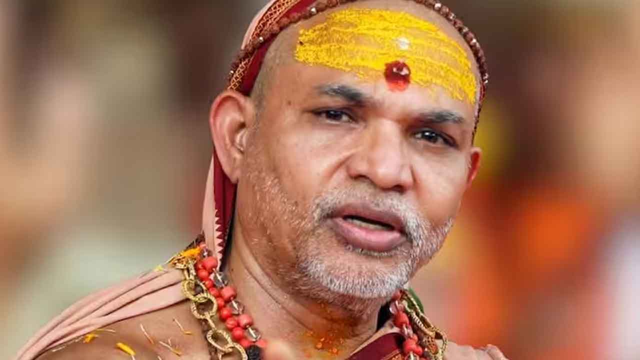 Swami Avimukteshwaranand: 8000 కోట్ల ఖ‌రీదైన విమానాన్ని అమ్మేయండి.. ప్ర‌ధాని మోదీకి అవిముక్తేశ్వ‌రానంద కౌంట‌ర్‌