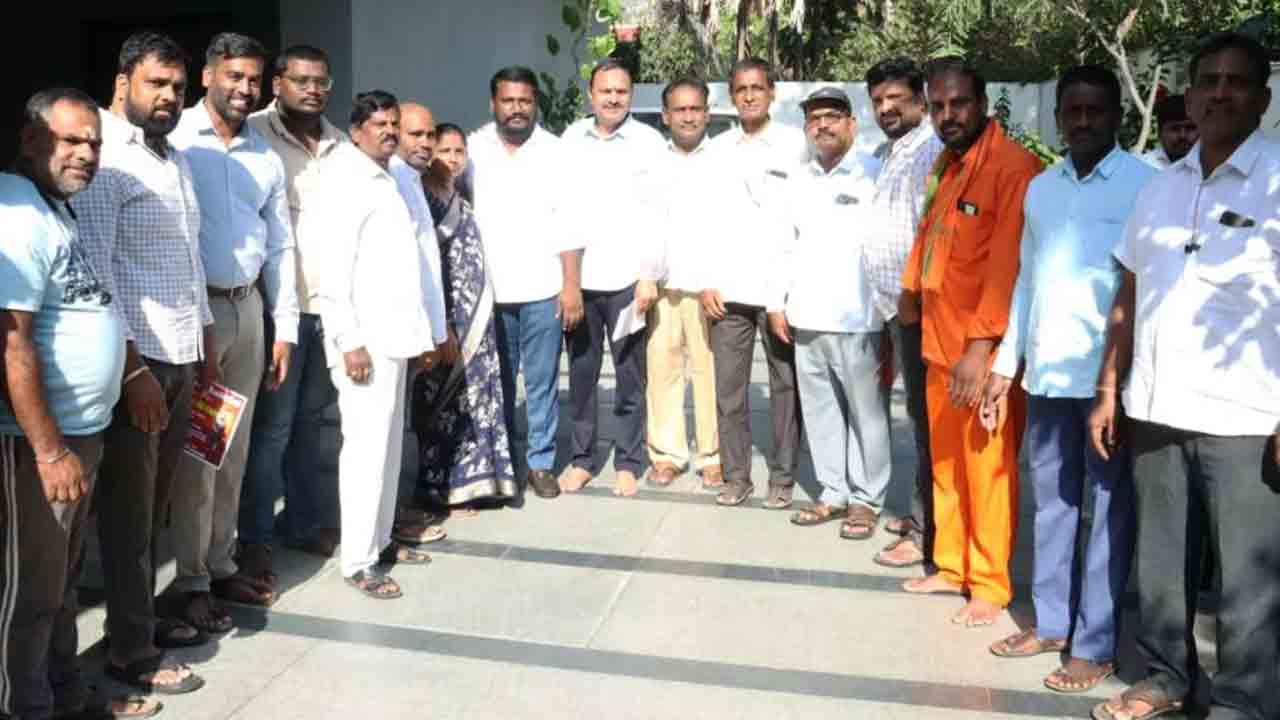 సమస్యలే పరిష్కారమే లక్ష్యంగా అభివృద్ధి పనులు చేపడుతున్నాం : ఎమ్మెల్యే బండారి లక్ష్మారెడ్డి