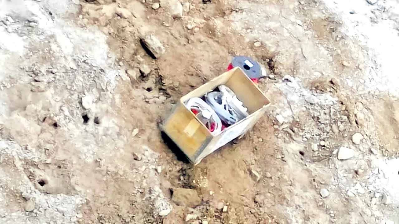గోద్రెజ్‌ సంస్థకు ఖాకీలు జీహుజూర్‌!