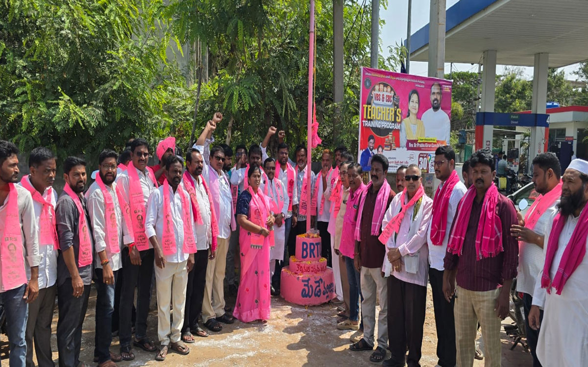 కోదాడలో ఘనంగా ‘మే’ డే ఉత్సవాలు