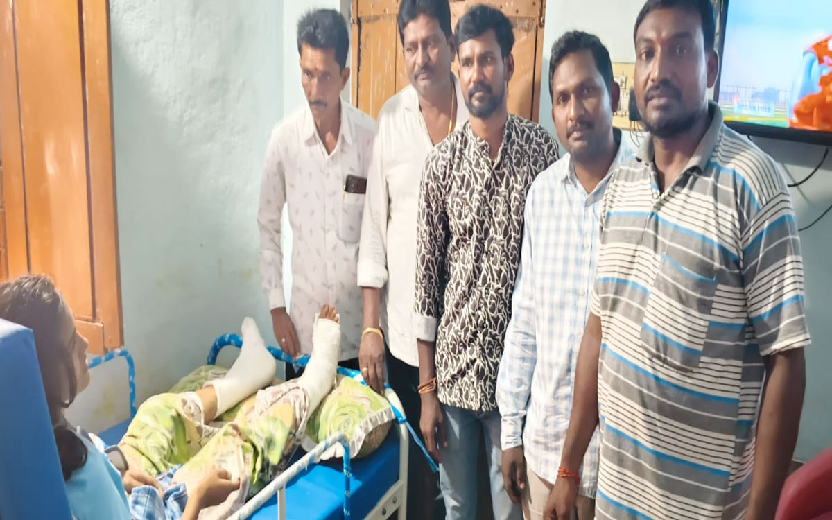 బాధితురాలికి ‘చేయూత’ ఆర్థిక సాయం