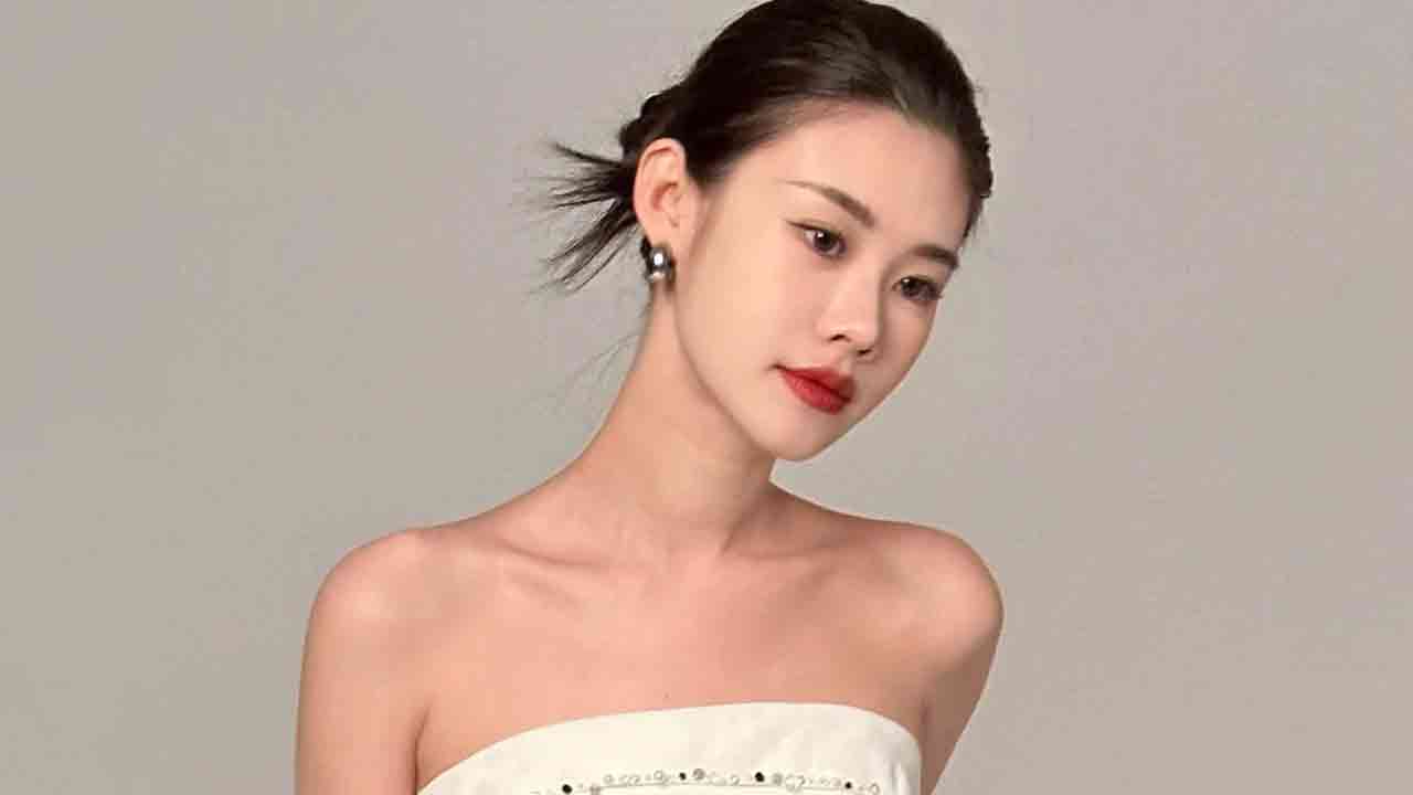 China Beauty Influencer | ఏం క్రేజ్‌రా బాబూ.. రీఎంట్రీ ఇచ్చిన 24 గంటల్లోనే సోషల్‌మీడియాను షేక్ చేసిన చైనా బ్యూటీ!