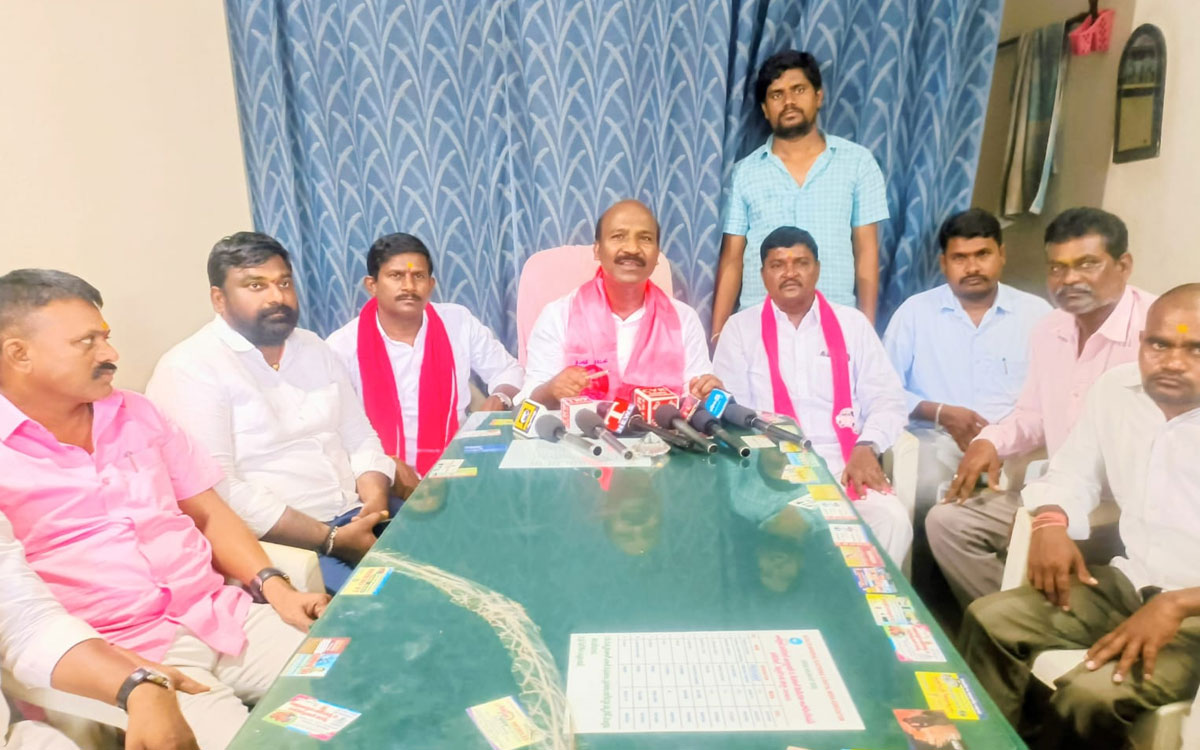నకిరేకల్ నియోజకవర్గంలో ఆటవిక పాలన : మాజీ ఎమ్మెల్యే చిరుమర్తి లింగయ్య