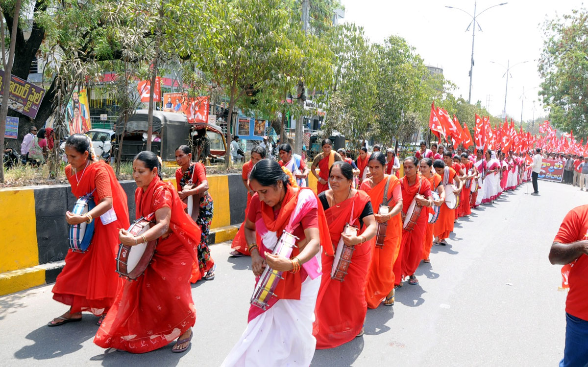 కోదాడలో ఘనంగా 'మే' డే ఉత్సవాలు
