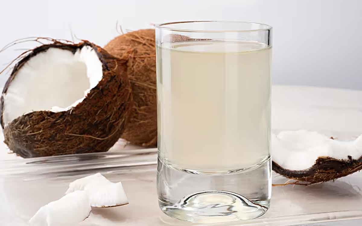 Coconut Water | వేస‌విలో రోజూ కొబ్బ‌రి నీళ్ల‌ను తాగ‌డం వ‌ల్ల ఎన్నో లాభాలు.. ఒక నెల రోజుల పాటు ట్రై చేయండి..