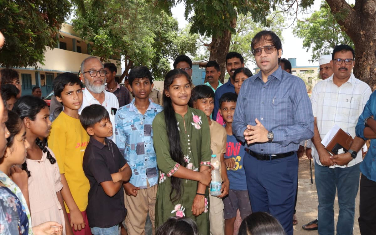 ​విద్యా వారోత్సవాలను విజయవంతం చేయాలి : కలెక్టర్ అంకిత్
