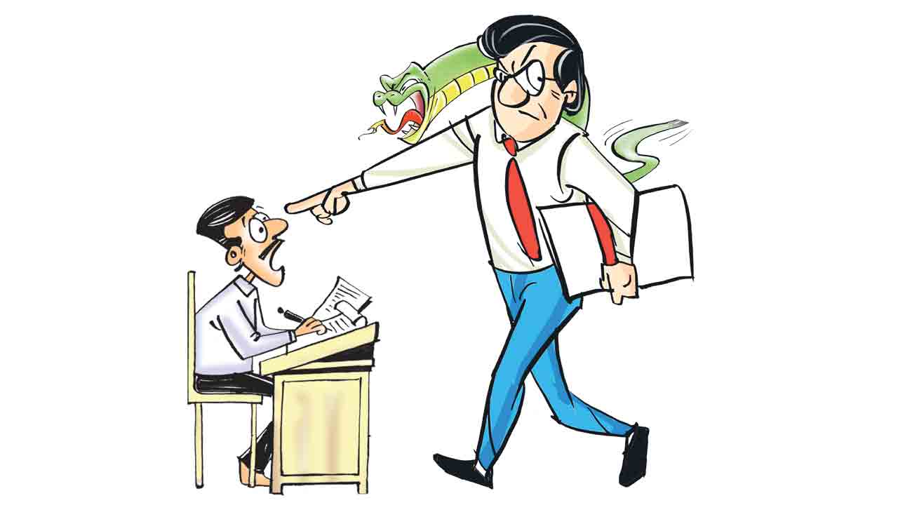 అమ్మో.. అనకొండ!?.. జగిత్యాల జిల్లాలో ఓ కీలక అధికారి హడల్‌