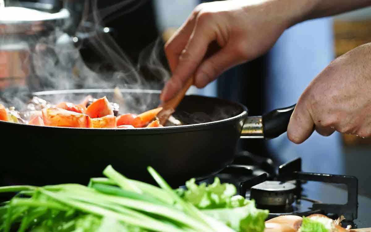 Nutrition | రోజూ మీరు తినే ఆహారంలో ఈ చిన్న మార్పులు చేస్తే.. అనేక పోష‌కాల‌ను పొంద‌వ‌చ్చు..