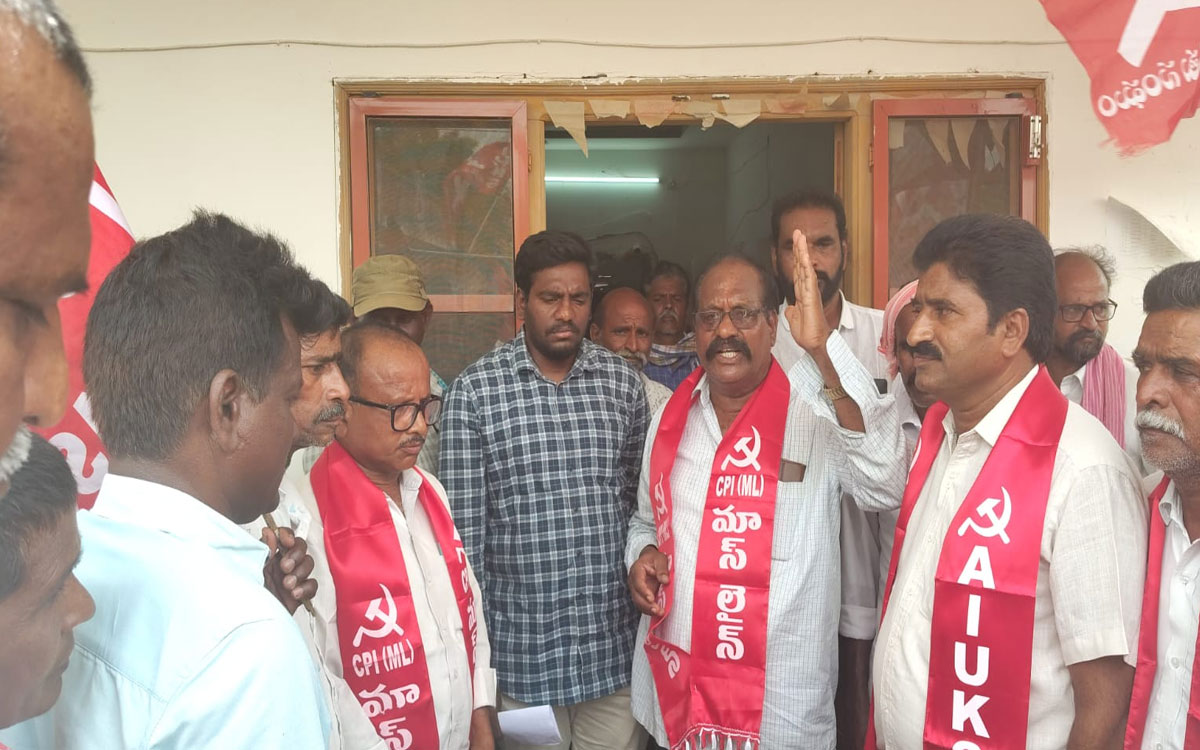‘పెంచిన పెట్రోల్, డీజిల్ ధరలు తగ్గించాలి’