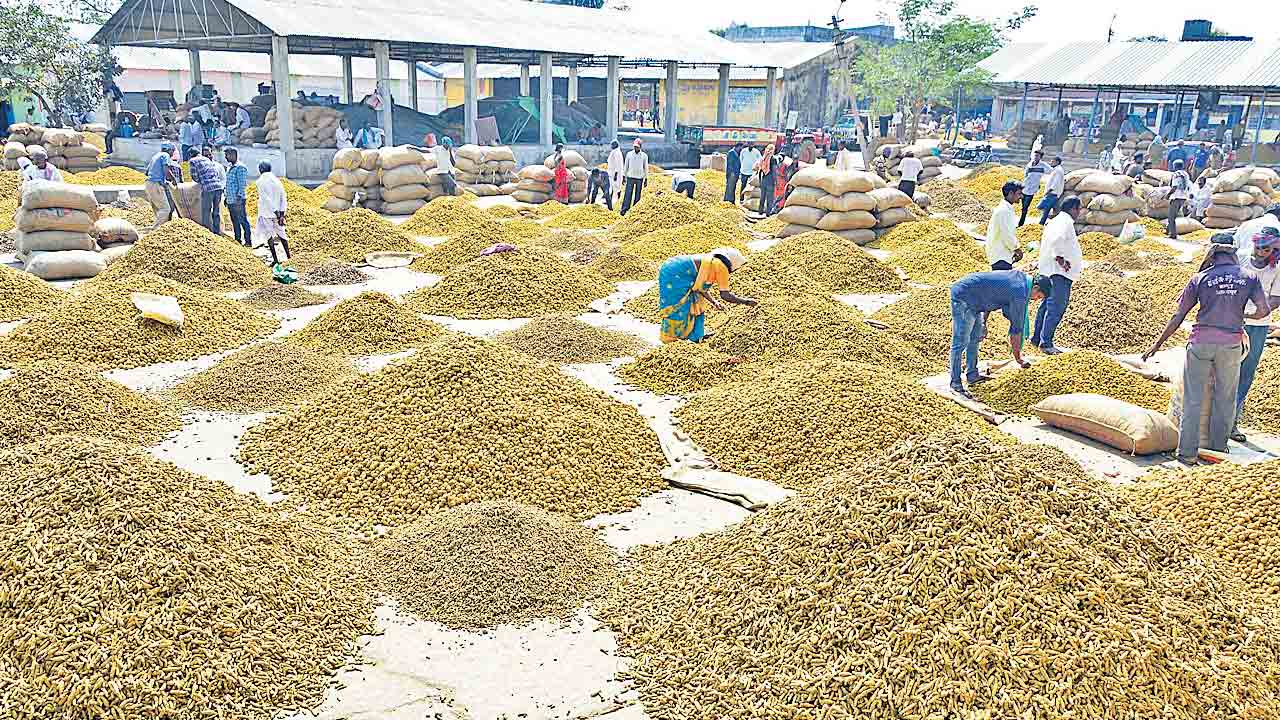 గిట్టుబాటు లేదు.. మద్దతు రాదు