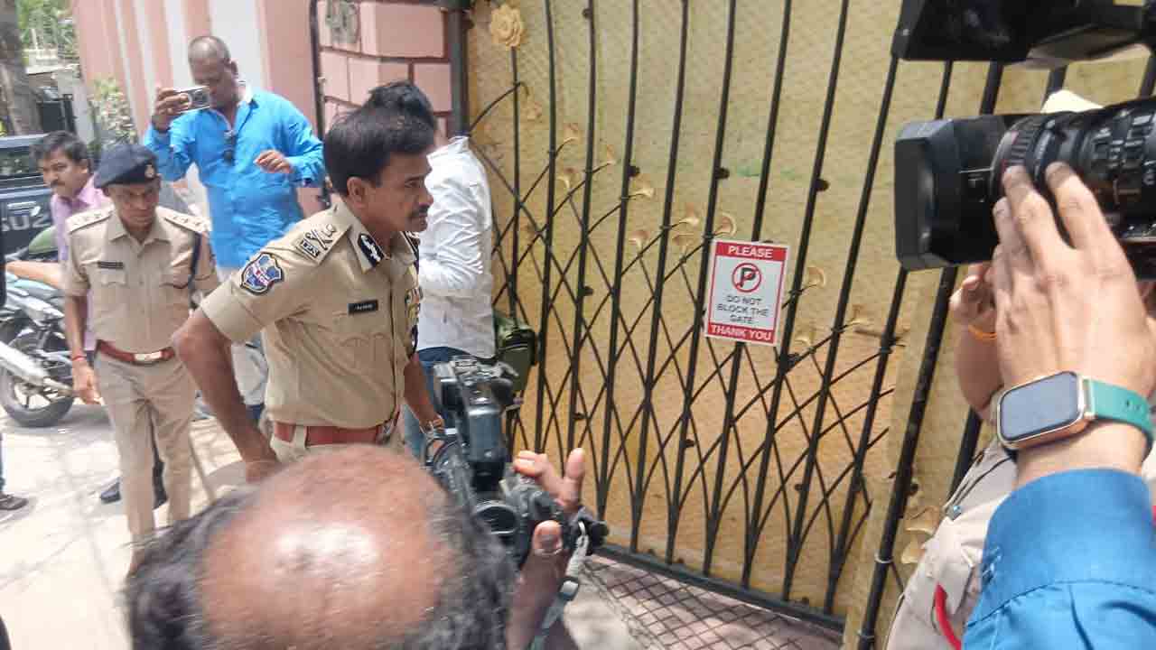 Hyderabad | జూబ్లీహిల్స్‌లో రిటైర్డ్ ఐపీఎస్ అధికారి వినయ్ రంజన్ భార్య హత్య