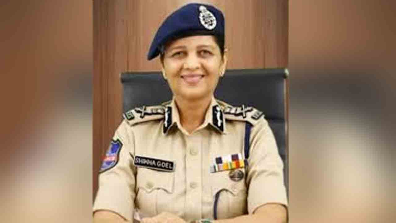 Stand With Her | మౌనం వీడుదాం.. బాసటగా నిలుద్దాం!: ఉమెన్‌ సేఫ్టీ వింగ్‌ డీజీ చారుసిన్హా
