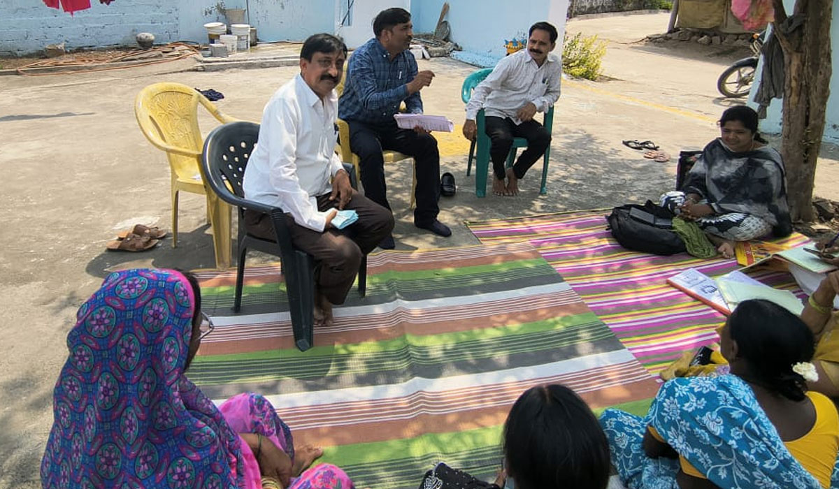 Kalvasrirampur | స్వయం సహాయక సంఘాలు బీమా చేసి ధీమాగా ఉండాలి.. పెద్దపల్లి శ్రీనిధి ఆర్‌ఎం దుర్గాప్రసాద్‌