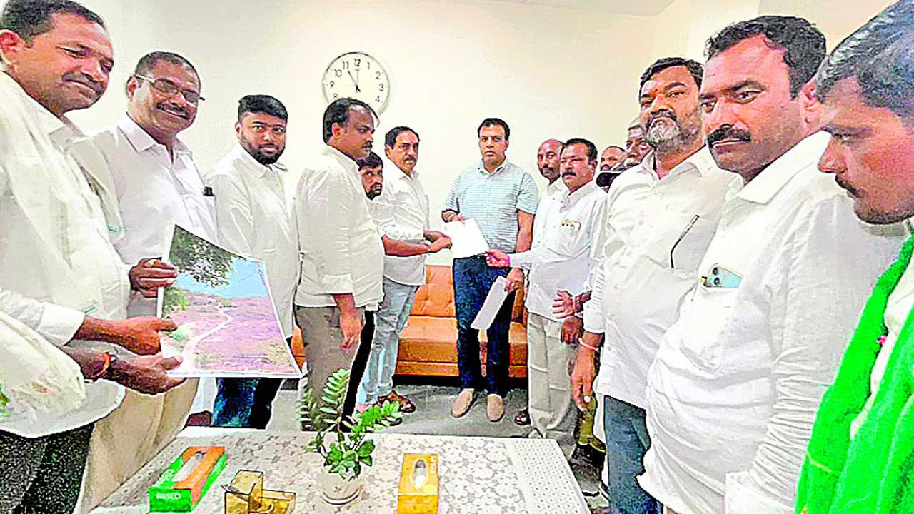 వానకొండయ్య గుట్టపై అక్రమ మైనింగ్‌ను నిలిపివేయాలి