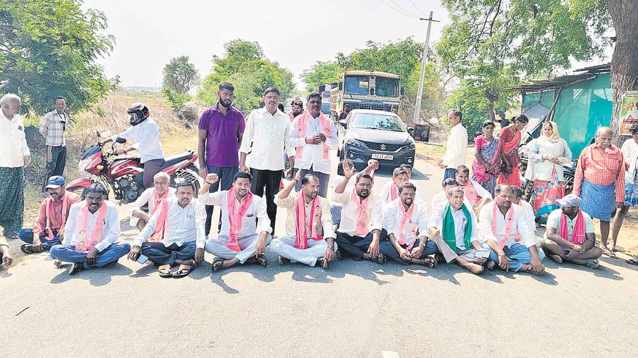 విప్‌ ఆది స్వగ్రామంలో రైతన్న గోస