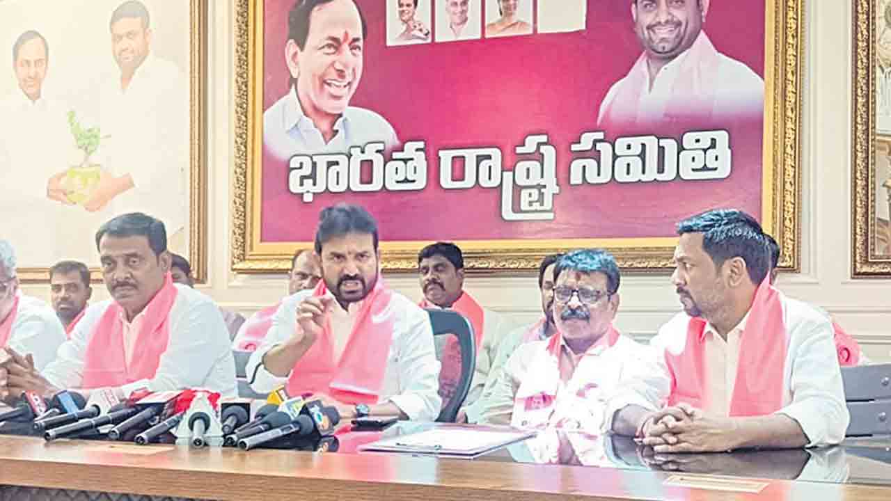 తెలంగాణలో రాక్షస పాలన నడుస్తోంది