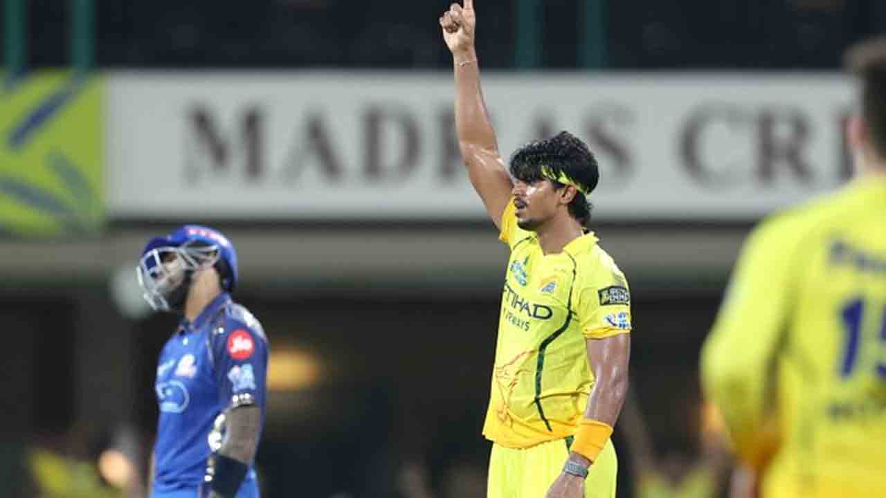 IPL 2026 | సీఎస్కేను వెంటాడుతున్న దురదృష్టం.. అరంగేట్రం మ్యాచ్‌తో ఆటకు దూరమైన ఆల్‌రౌండర్..!